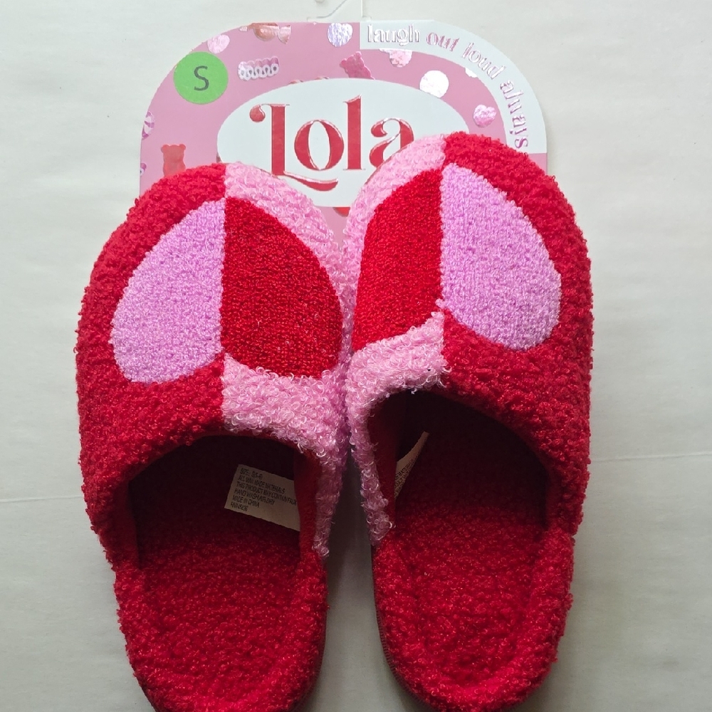 Lola Soft Red and Pink Heart Slippers NWT Size Small 5/6
